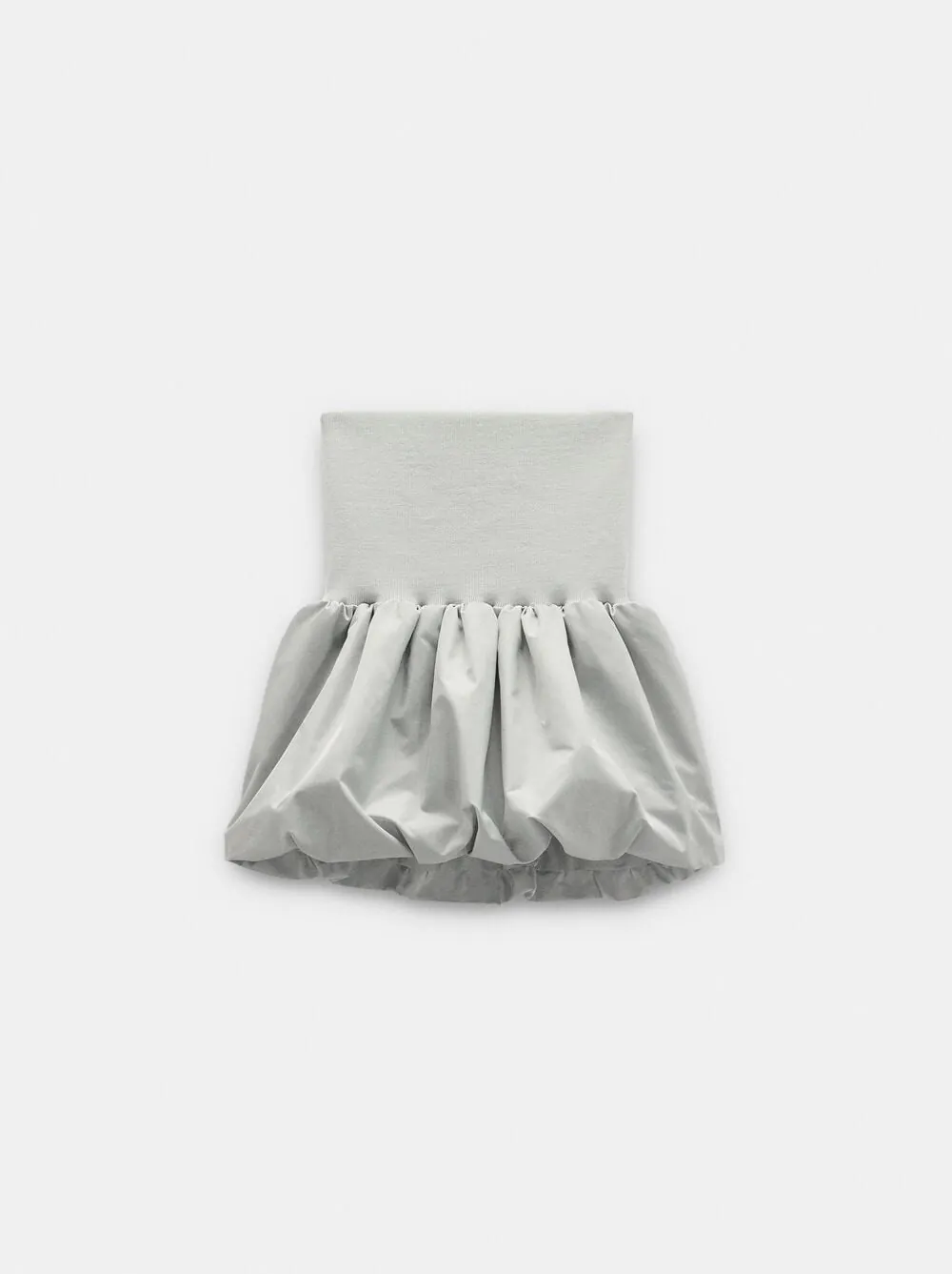 Short balloon skirt with sash
