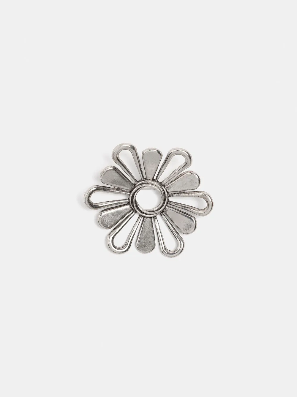 Flower brooch