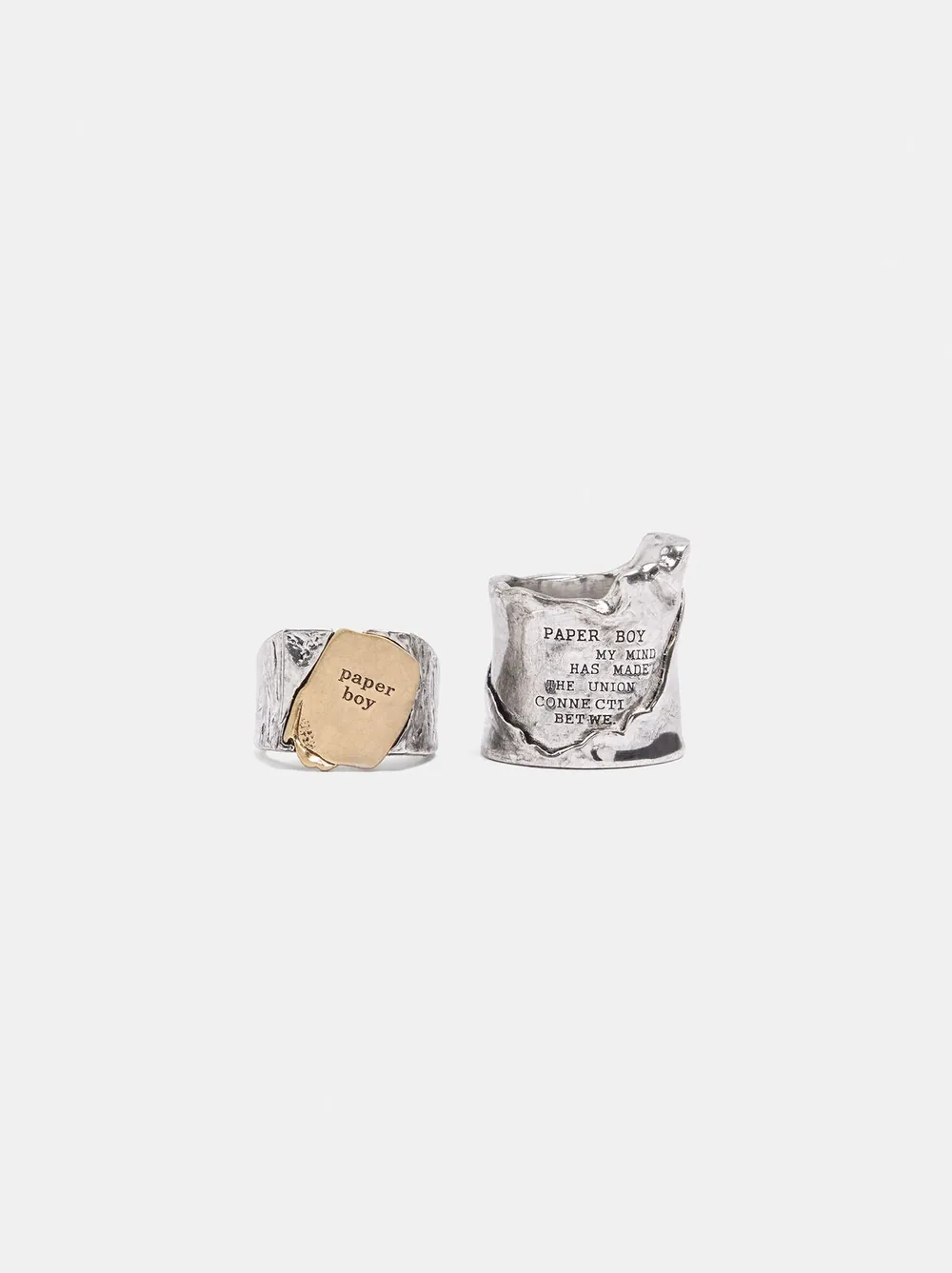 Set of wide bicolor rings