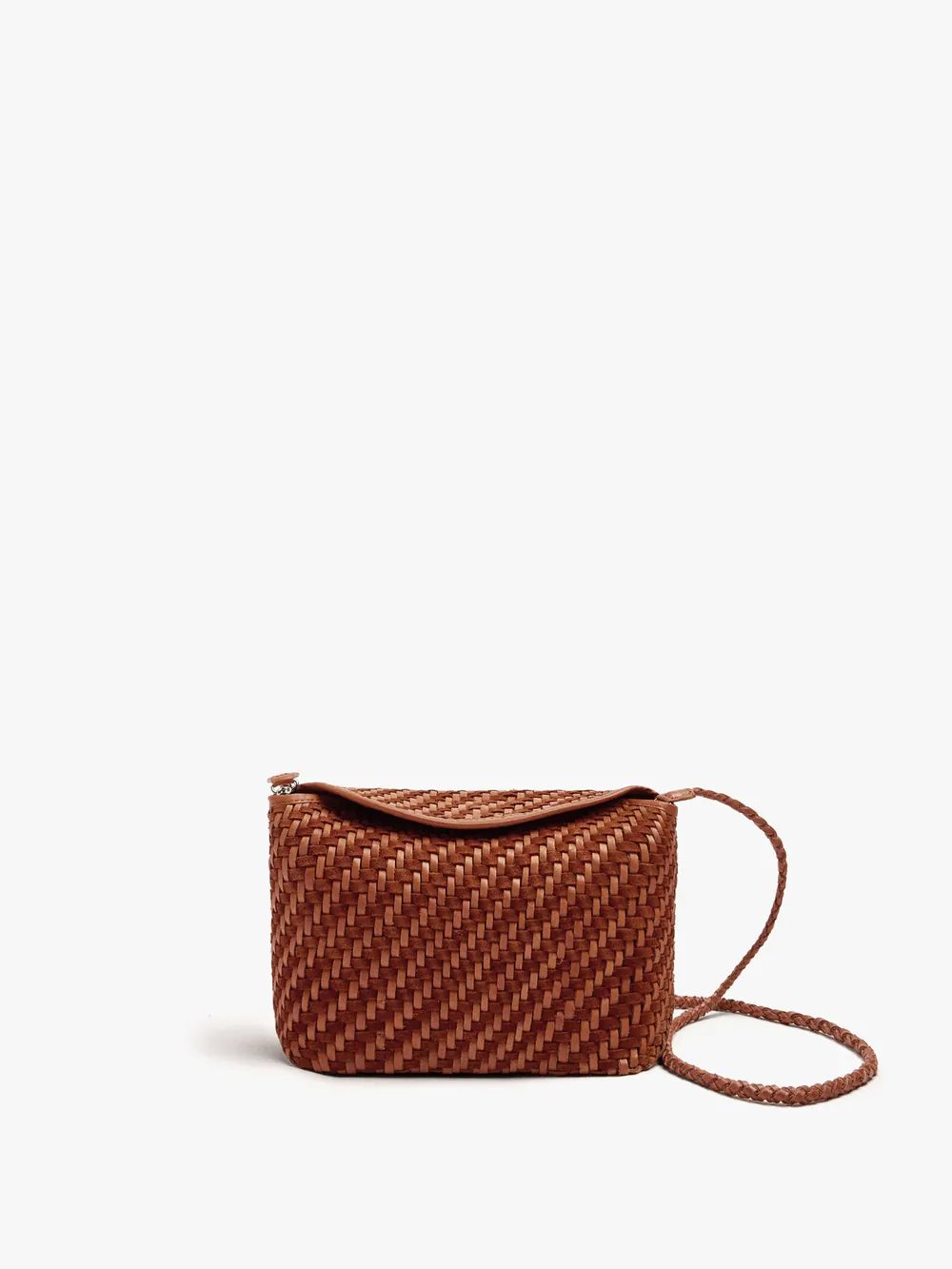 Crossbody bag of braided leather with texture