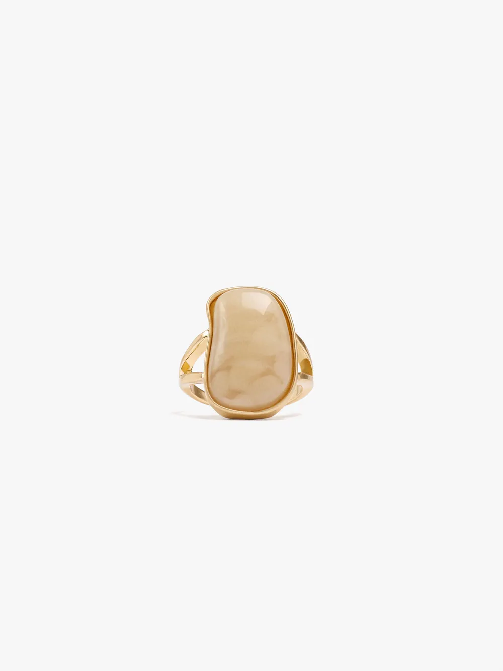 Ring with stone effect