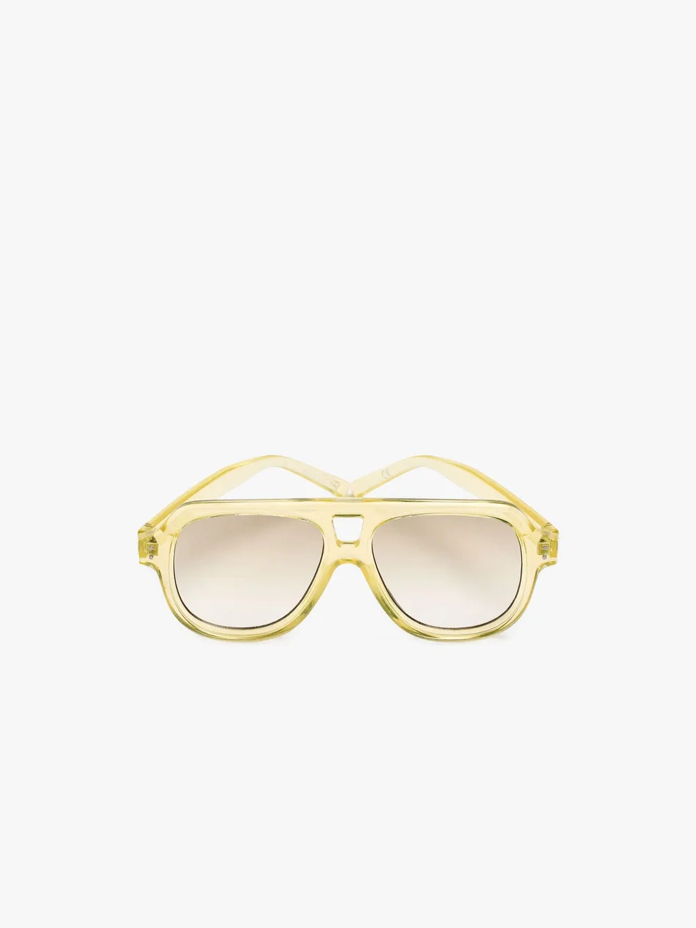 Aviator style sunglasses